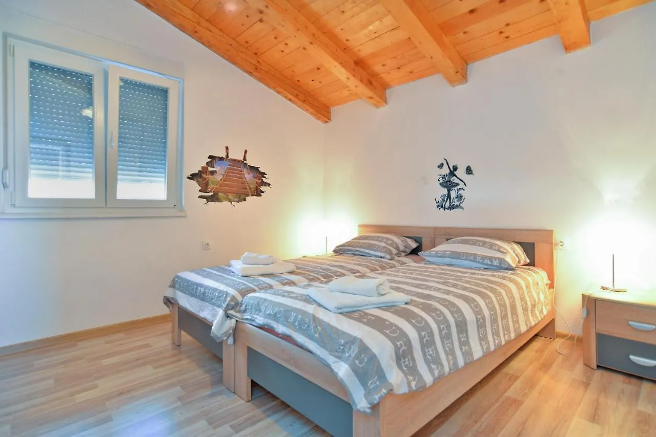 Villa Valbandon 1719 Fazana Holiday home